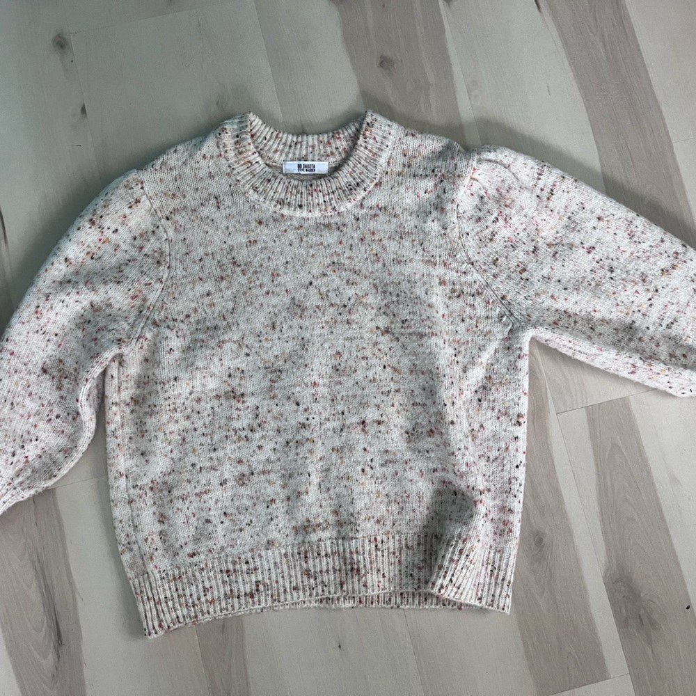 BB Dakota Steve Madden puff sleeve fall sweater!